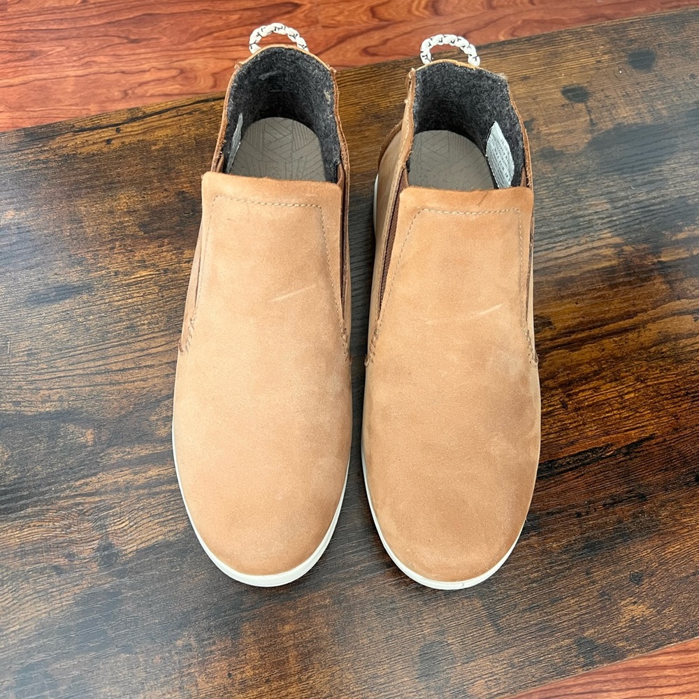 OluKai Women's Brown Ankle Booties